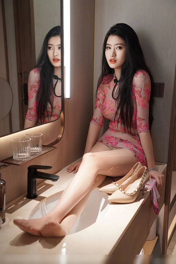 摄影师袁玮YUANWEI作品美女无圣光唯美图集2